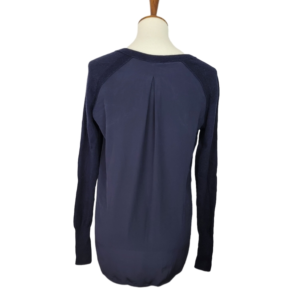 VINCE. Navy Silk Back Wool Cashmere V Neck Sweater - Picture 2 of 7